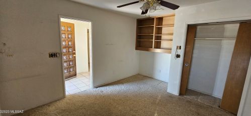 5302 Hawthorne St, Tucson AZ 85710-1645 exterior