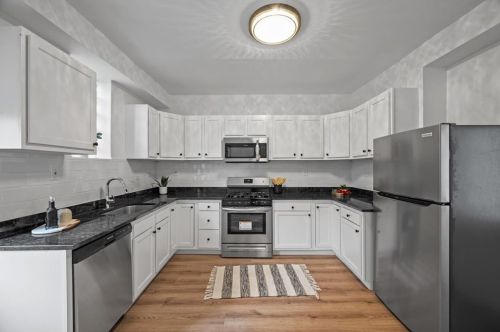 217 Logan St, Pittsburgh PA  15209-2811 exterior