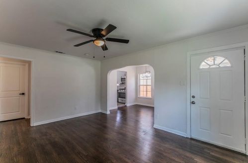 1931 Berwick Ave, Dallas, TX 75203-4305