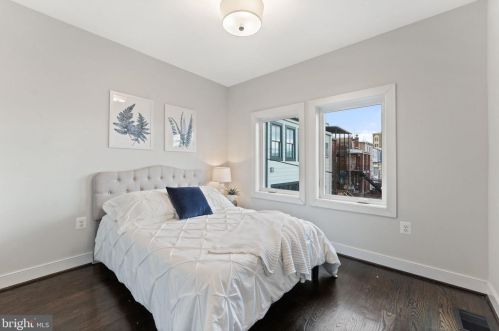 408 4th St, Washington DC  20003-2005 exterior