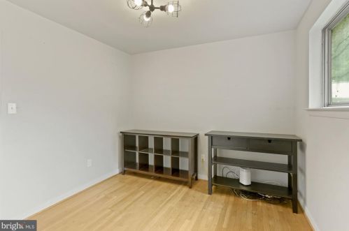 906 Belgrade Rd, Silver Spring MD 20902-3248 exterior