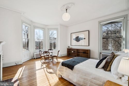 2322 Delancey Pl, Philadelphia PA 19103-6407 exterior