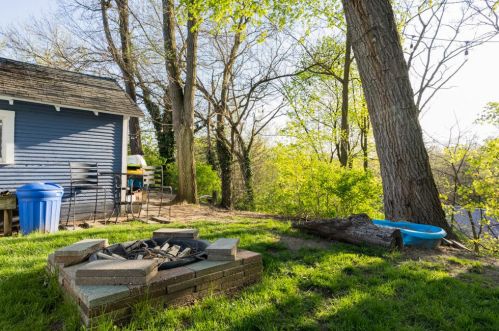 2824 Park St, Kalamazoo MI 49001-4276 exterior