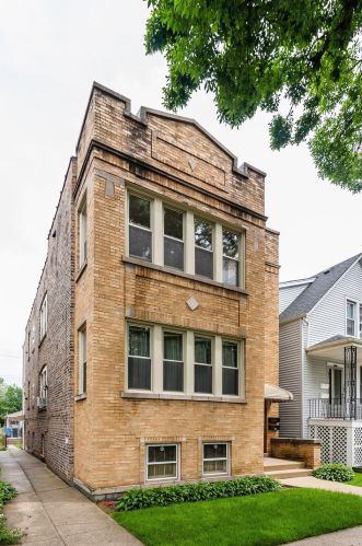 3733 Christiana Ave, Chicago, IL 60618-4401