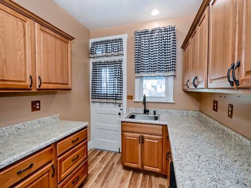 2355 Bensonia Ave, Pittsburgh PA 15216-3443 exterior