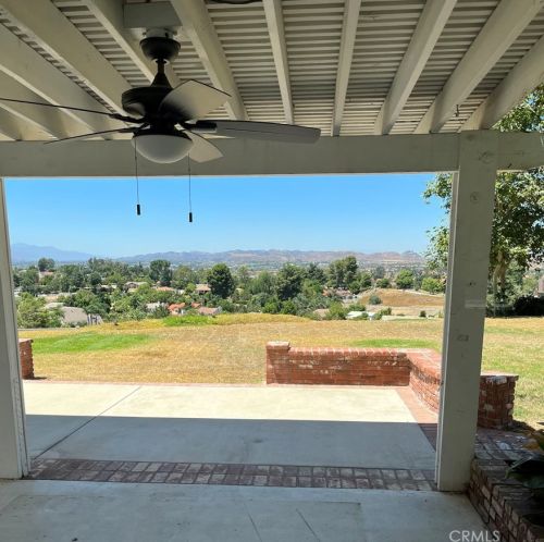 31440 Avenida Del Reposo, Temecula CA 92591-1723 exterior