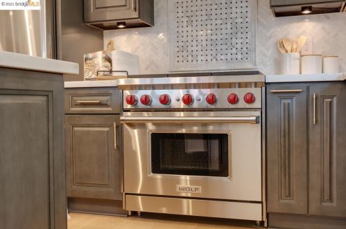 3978 Mulberry Dr, Concord CA 94519-1216 exterior