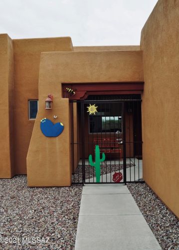 8138 Painted Feather Dr, Tucson, AZ 85743-7418