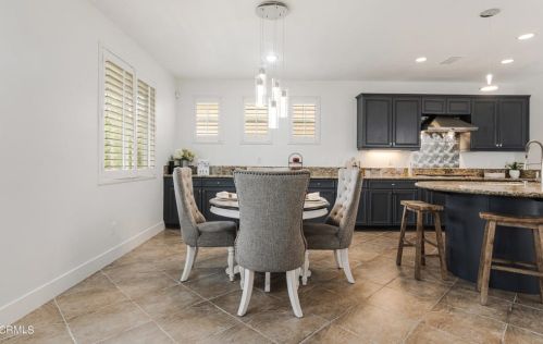 1404 Donegal Way, Oxnard CA  93035-1442 exterior