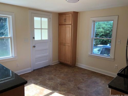 166 Irving St, Manchester CT  06042-3037 exterior