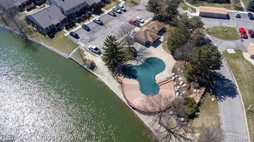 22158 Edgewater, Novi MI  48375-5014 exterior