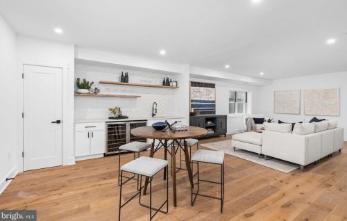 6000 16th St, Arlington VA  22205-2208 exterior