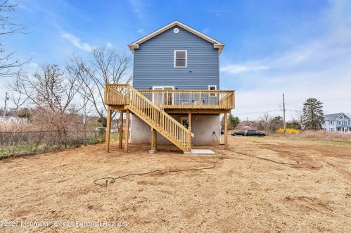 16 John St, Old Bridge NJ 08857-1705 exterior