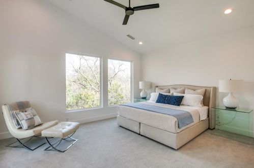 6811 Blessing Dr, Dallas TX 75214-2547 exterior