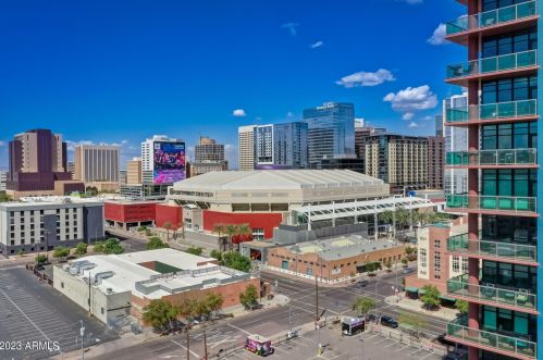 310 4th St, Phoenix AZ  85004-0610 exterior