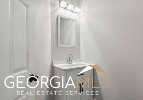 1386 Highgrove Way, Atlanta GA  30349-7510 exterior