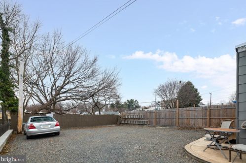 426 Leverington Ave, Philadelphia PA 19128-3314 exterior