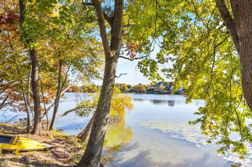 9 Noto Dr, Providence RI  02904-2905 exterior