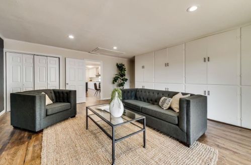 10912 Beauty Ln, Dallas TX 75229-3832 exterior