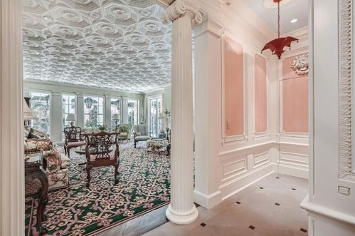 2774 Andrews Dr, Atlanta GA 30305-2903 exterior