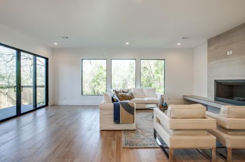 6811 Blessing Dr, Dallas TX 75214-2547 exterior