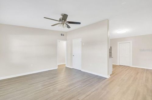 616 Conroy St, Orlando FL  32805-4579 exterior