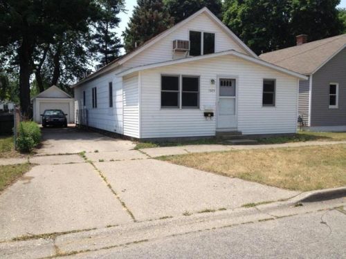 1925 Philo Ave, Meskegon, MI 49441-1462