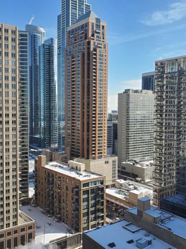 1101 State St, Chicago IL  60605-3175 exterior