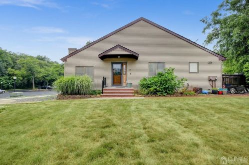 57 Malibu Ct, Old Bridge, NJ 08857-3053