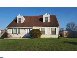 128 Diminish Dr, Newark DE  19713-1921 exterior