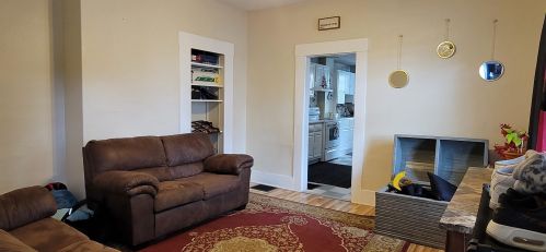 15 Pierce St, Concord NH 03301-3663 exterior