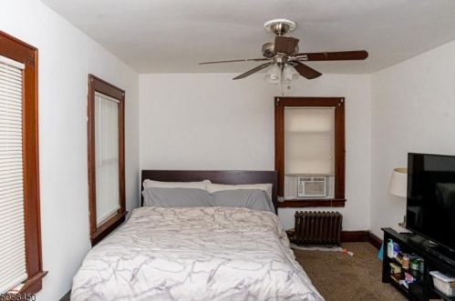 22 Berkeley Ter, Plainfield NJ 07062-1517 exterior