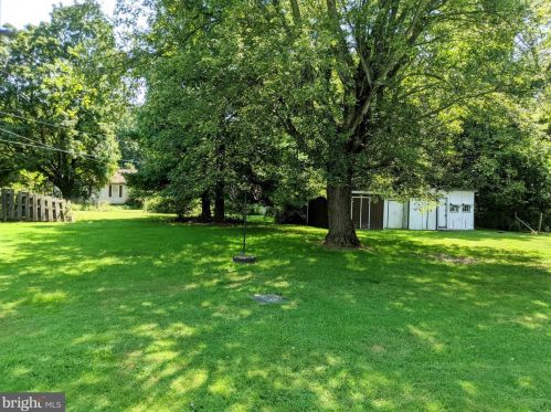 955 Plunkert Rd, Littlestown PA 17340-9643 exterior