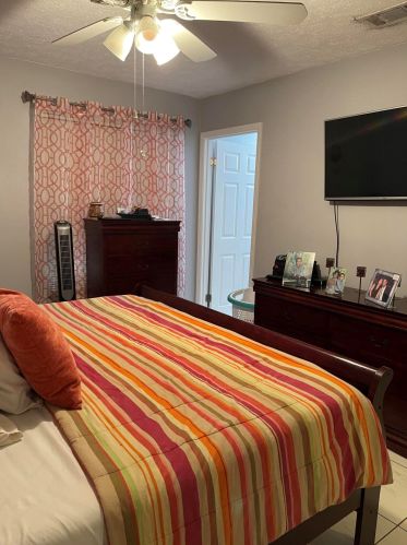 126 Thornhill Dr, Fort Pierce FL  34984-4463 exterior