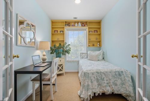 17 Davenport Pl, Morristown NJ 07960-6571 exterior