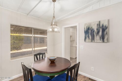 9010 Olive Ln, Chandler AZ  85248-6404 exterior