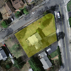 423 Winchester St, Newton MA 02461-2010 aerial view