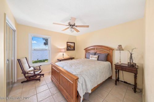 8825 Tropical Trl, Merritt Island FL 32952-4982 exterior