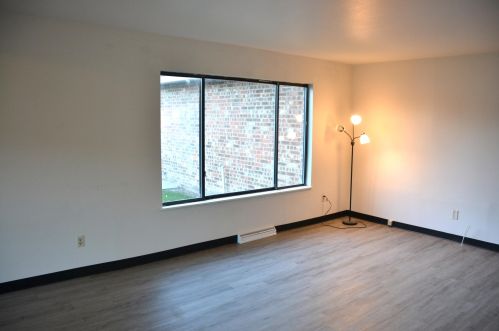 6267 Prt Ave, Milwaukee WI 53223-4120 exterior