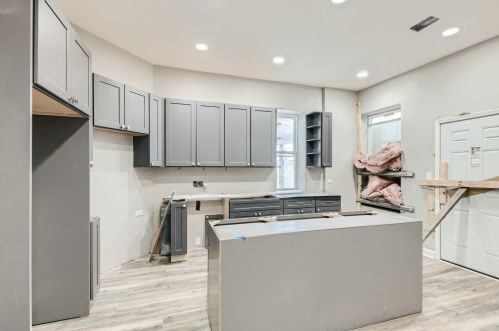 5932 Pr Ave, Chicago IL 60637-1321 exterior