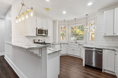 1433 Mervin Ave, Pittsburgh PA  15216-2028 exterior