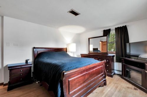 199 Buena Vis Ave, Torrington CT 06790-4028 exterior