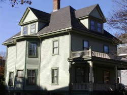 144 Dickerman Rd, Newton, MA 02461-1304