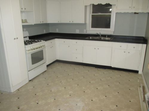 4809 Grand Ave, Duluth MN 55808-1116 exterior