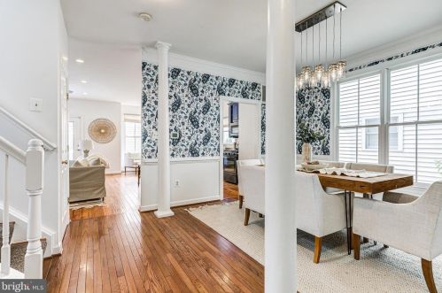 213 Creek Valley Ln, Rockville MD  20850-5603 exterior