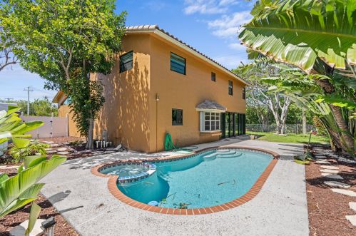 497 14th St, Boca Raton FL  33432-1414 exterior
