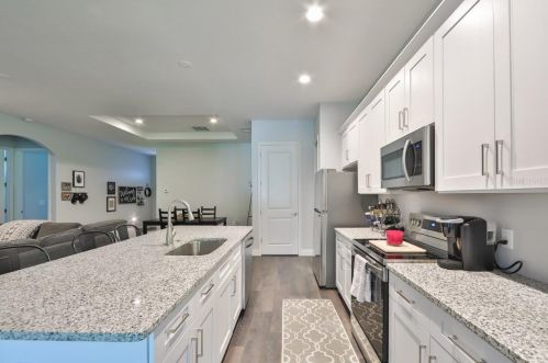 8704 El Portal Dr, Tampa FL  33604-1223 exterior