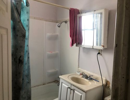 4513 West End Ave, Chicago IL 60644-2156 exterior