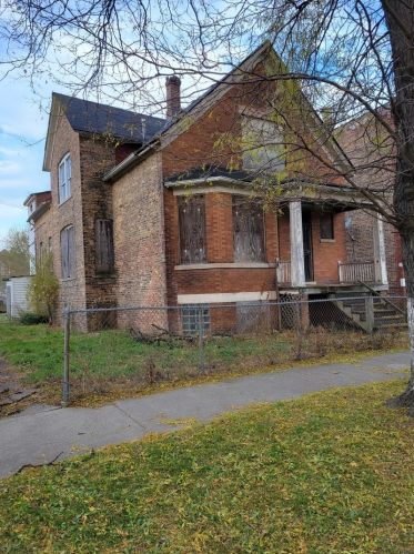 5730 Hermitage Ave, Chicago, IL 60660-3907