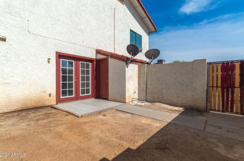 2849 Beck Ln, Phoenix AZ  85032-3784 exterior